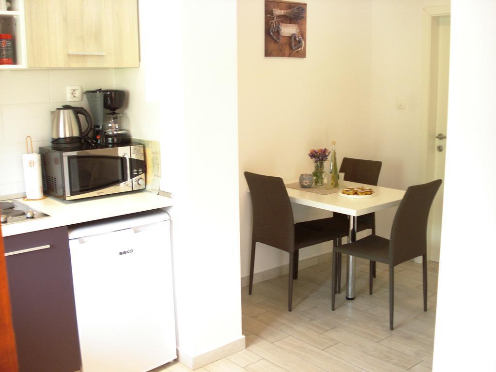 Studio Apartment Md Roč Exterior foto