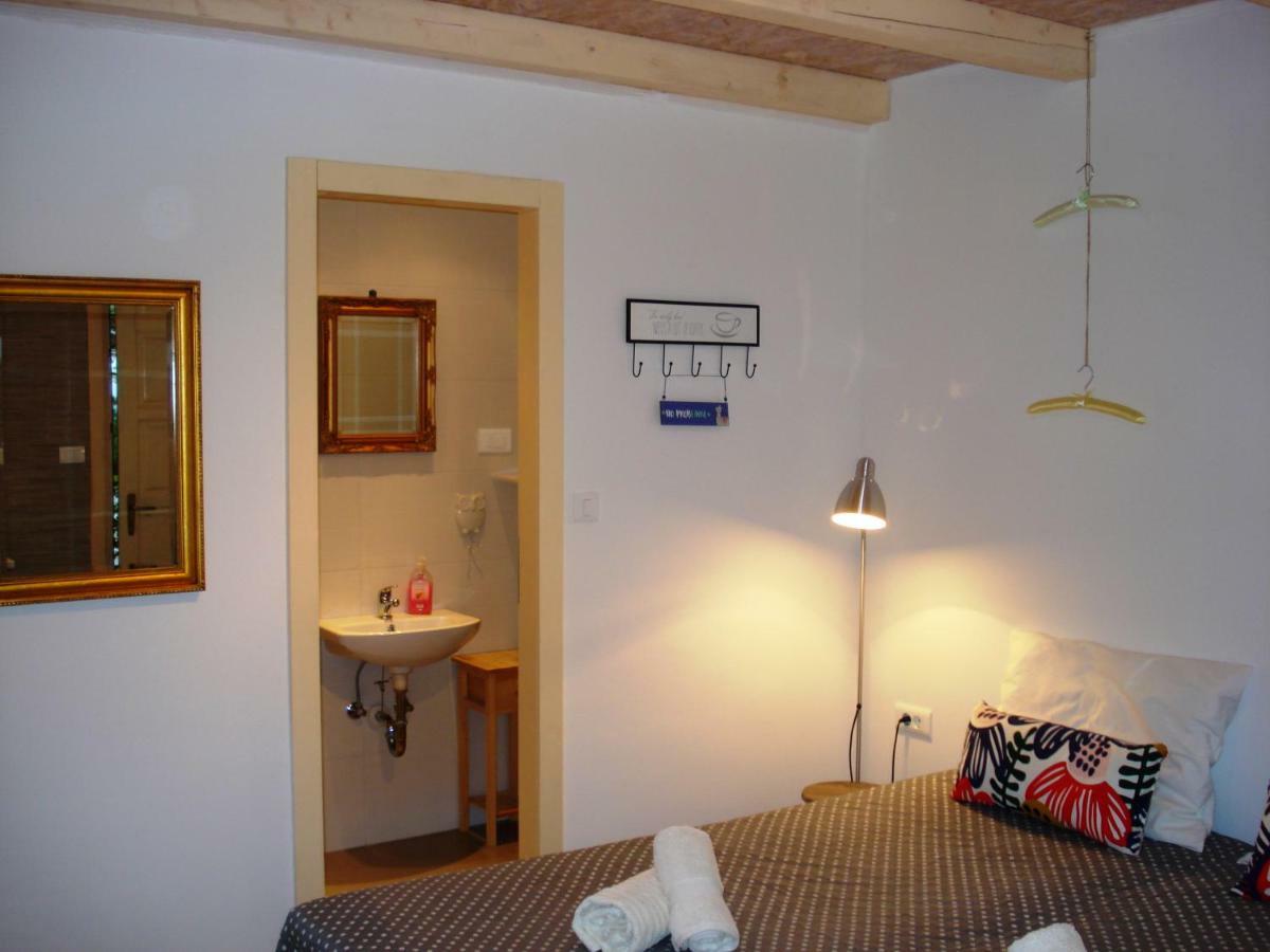 Studio Apartment Md Roč Exterior foto
